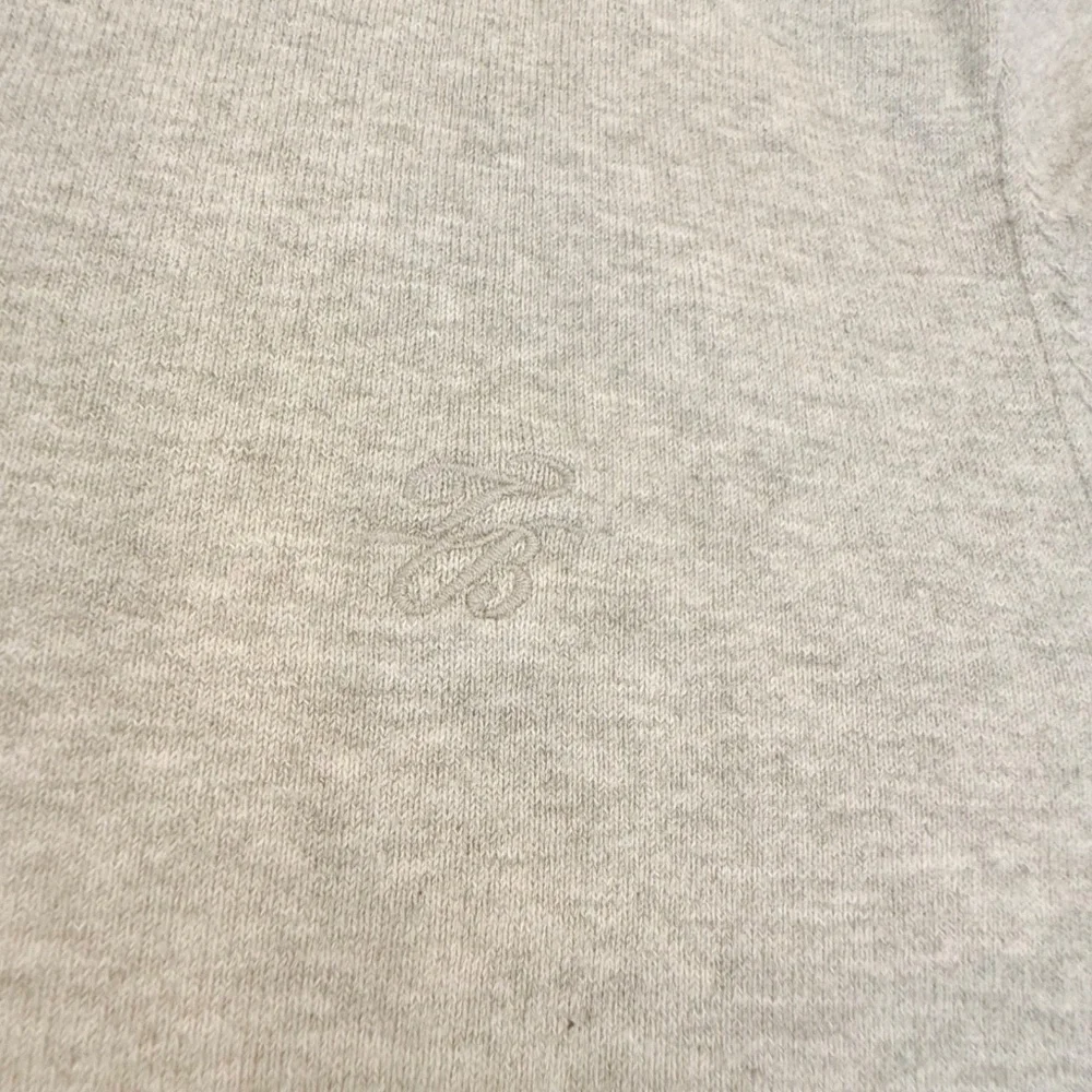 TED BAKER London Men's V-Neck Lightweight Logo Sweater; Gray; UK Size 6/US Small